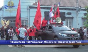 PDI-P Kota Tegal Minta Usut Pembakar Bendera, Ribuan Kader Datangi Mapolres