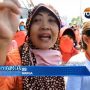 Warga Sujud di Kaki Bupati Cirebon, Bahagia Warung Remang-remang Digusur