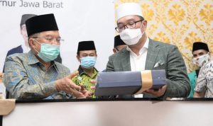 Ridwan Kamil Silaturahim dengan Dewan Masjid Indonesia