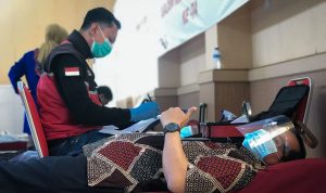 Peringati Hari Oeang ke-74, KPP Pratama Garut Laksanakan Donor Darah