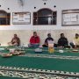Yudha Puja Turnawan Bantu Warga Bangun Beronjong Tanggul Cimaragas di Kelurahan Kotakulon
