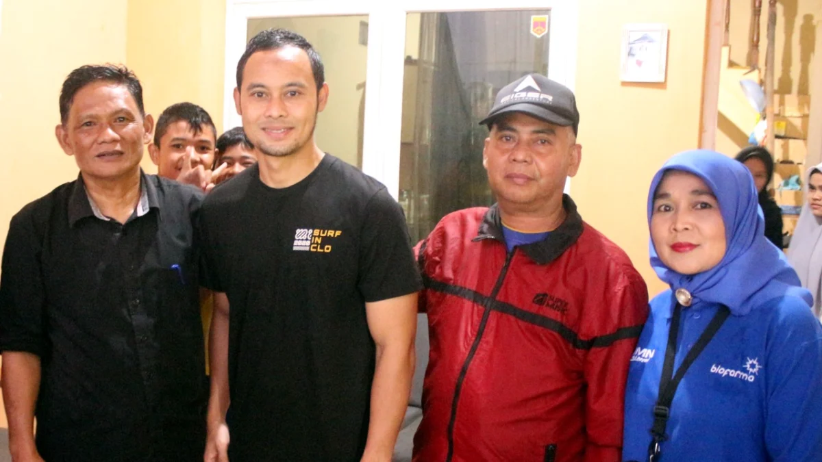 Atep Eks Punggawa Persib Bandung Hadiri Pertandingan Sepak Bola di Samarang