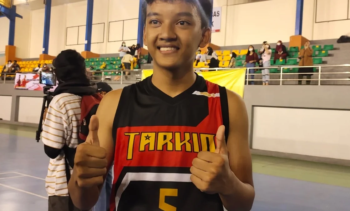 Dikrifa Auliya Rossa, Pemain Termuda Tim Basket Tarogong Kidul Juara Porkab Garut 2021