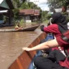 Cerita Pendamping PKH di Pedalaman Kalimantan, Harus Menggunakan Perahu Menuju KPM
