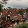 Sekmat Sukawening Sebut Puluhan Rumah Terdampak Banjir Bandang