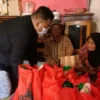 Anggota DPRD Garut Kunjungi Rumah Rubuh di Desa Mekargalih Tarogong Kidul