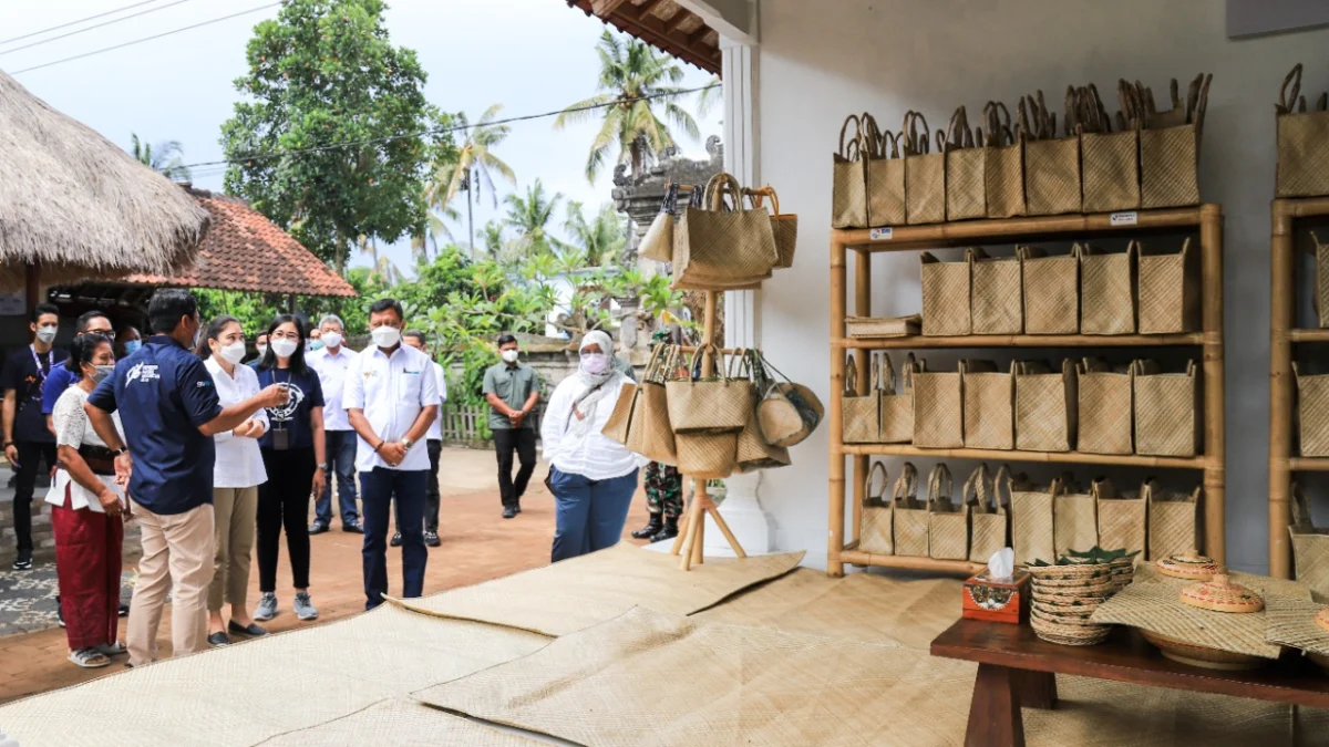 Produk Handcraft dari Daun Pandan Bukti Pemberdayaan UMKM Binaan BRI Semakin Berkembang