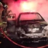 Alami Korsleting Aki, Mobil Sedan Terbakar di Tol Jakarta-Tangerang
