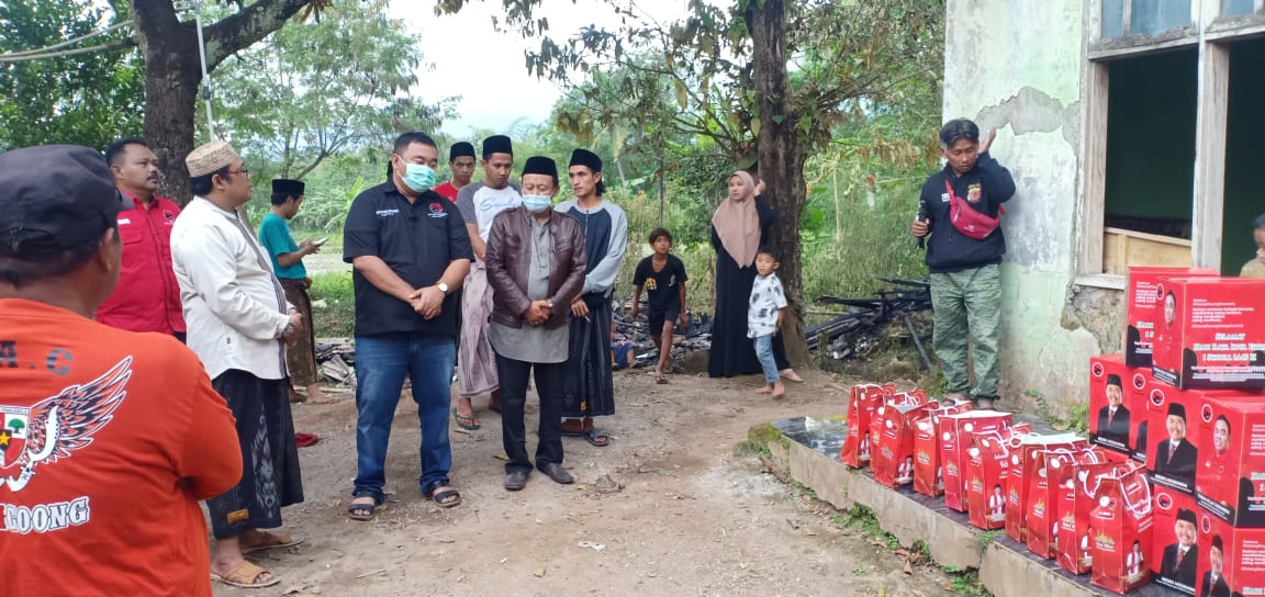3 Kamar Ponpes Assulaemaniah di Desa Leuwigoong Ludes Terbakar, Yudha Legislator Garut Siap Gotong Royong