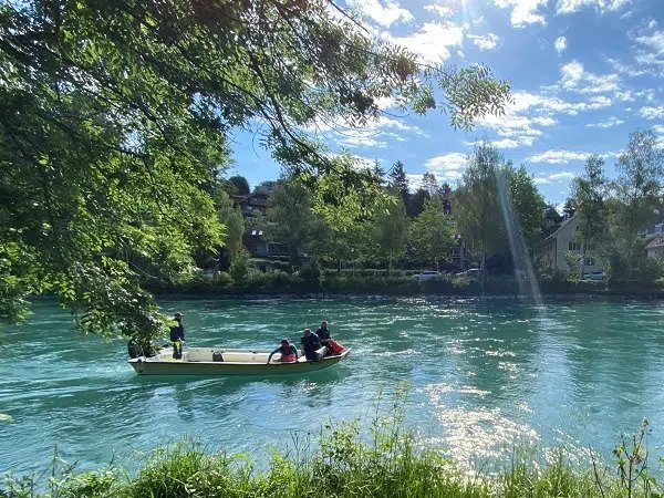 Tiga Wanita Teriak Saat Kakek 59 Tahun Tenggelam di Sungai Aaree Swiss