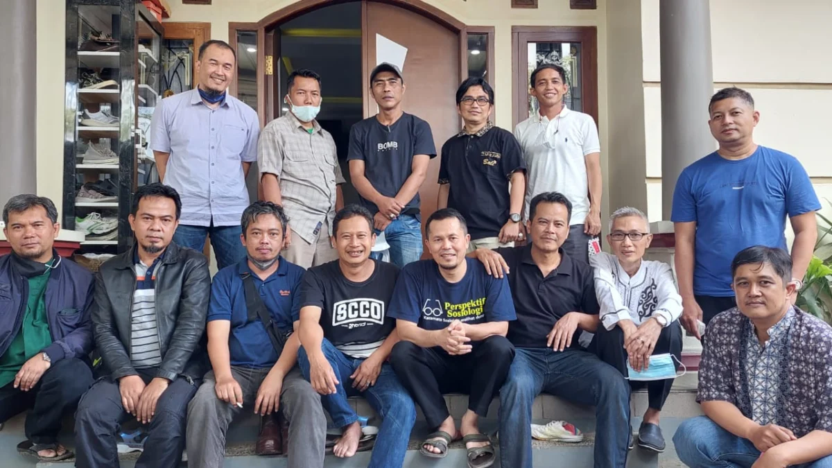Wamen ATR/BPN Raja Juli Antoni di Mata Teman Sekelas dari Garut