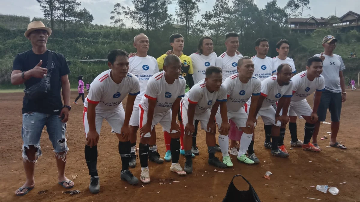 Tim Sepak Bola Desa Mekargalih Menang Besar Melawan Desa Sukakarya