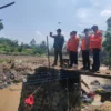 Kepala BNPB Tinjau Lokasi Banjir di Kabupaten Garut, Pastikan Proses Pemulihan Berjalan Baik