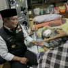 Ridwan Kamil Bantu Pengobatan Warga Depok