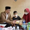 Ridwan Kamil Kunjungi Korban Kecelakaan Truk di Kota Bekasi