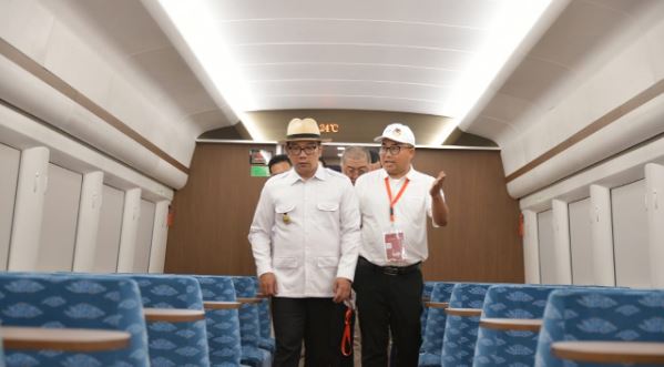 Ridwan Kamil: Kereta Cepat Jakarta-Bandung Mulai Beroperasi Juni 2023