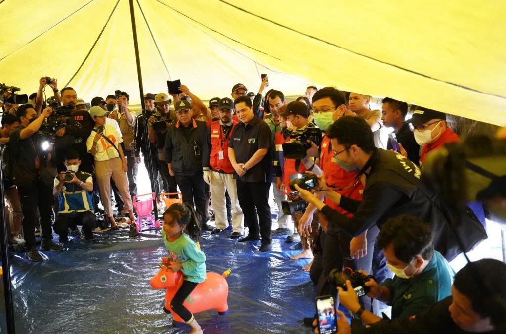 Menteri BUMN Erick Thohir Apresiasi BRI sebagai salah satu BUMN peduli terhadap korban gempa di Cianjur