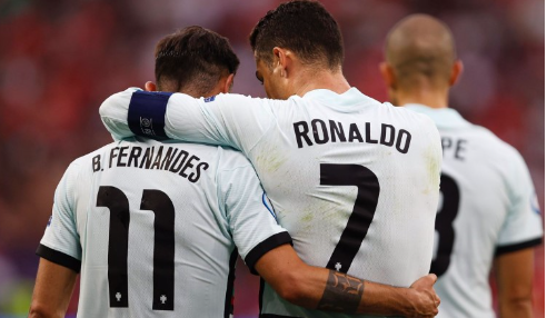 Bruno Fernandes Cuekkin Cristiano Ronaldo di Timnas Portugal, Joao Mario: Itu Bercanda Doang Kok