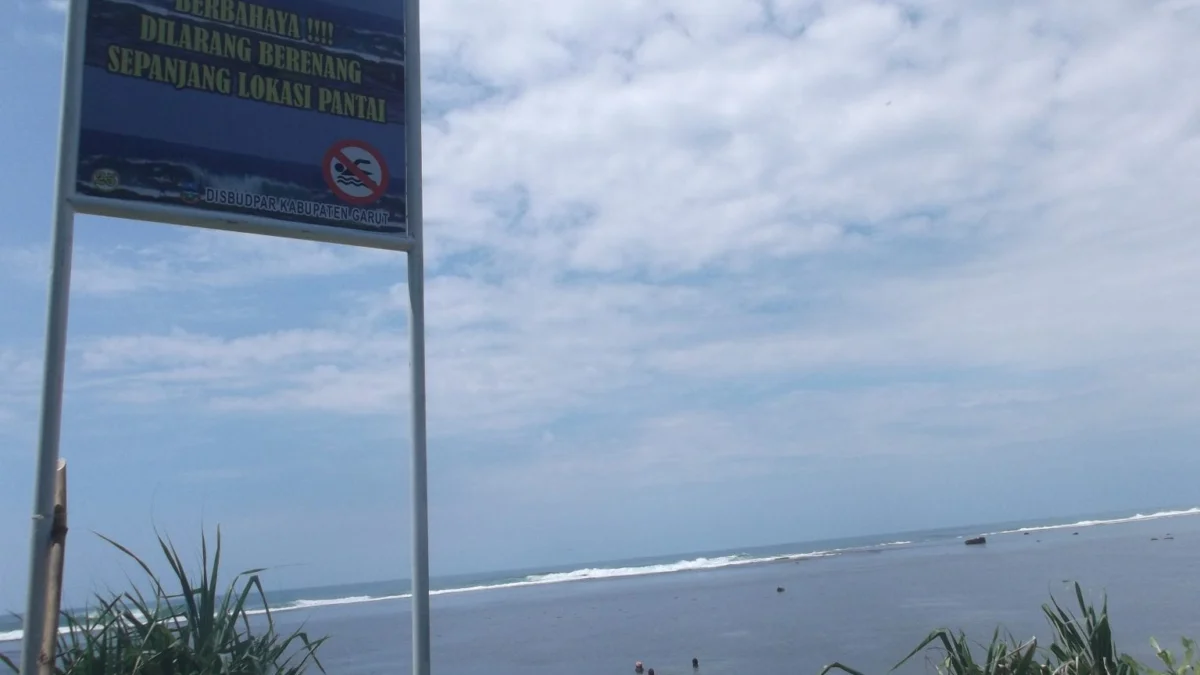 Pantai Sayang Heulang di Kecamatan Pameungpeuk, Kabupaten Garut (dok Radar Garut)