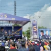 Ribuan massa memadati stadion Si Jalak Harupat Bandung, mengikuti jalan sehat bersama Anies Baswedan