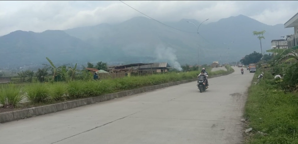 Pegunungan di Kecamatan Tarogong Kaler Kabupaten Garut, salah satunya Gunung Putri