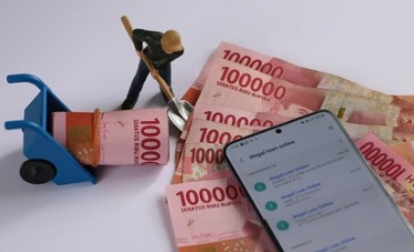 Aplikasi Pinjaman Online Terpercaya Cepat Tanpa Jaminan dan Terdaftar OJK (foto sutterstock)