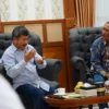 Bupati Garut Rudy Gunawan mendapat kunjungan dari Direktur PTPN VIII Cisaruni