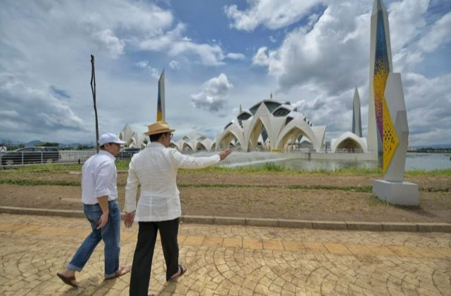 Pemprov Jabar Siapkan lahan 1 Hektare Bagi PKL Masjid Al Jabbar