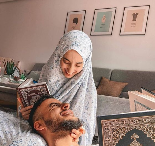 Waktu Tepat Berhubungan Intim Suami Istri di Bulan Ramadhan