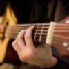 situs web yang menyediakan layanan tuner gitar online (foto Pixels)