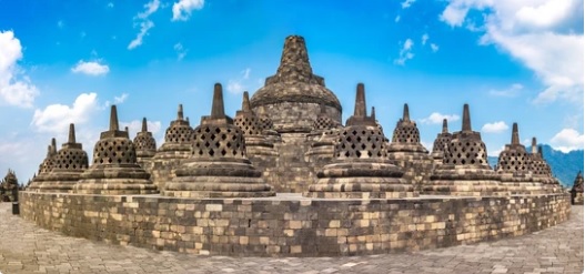 Candi Borobudur salah satu wisata di Jawa Tengah (foto shutterstock)