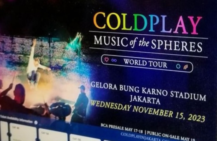 Peringati Para Mahasiswa, OJK: Jangan Beli Tiket Coldplay lewat Pinjol!