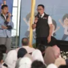 Gubernur Jawa Barat Ridwan Kamil meresmikan "Kick off" Penerimaan Peserta Didik Baru (PPDB) Tahun 2023 di Jawa Barat untuk jenjang SMA, SMK dan SLB, di SMK Negeri 4 Padalarang, Kabupaten Bandung Barat, Selasa 16 Mei 2023.--