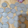 Koin kuno 100 rupiah hendak dijual Rp800 ribu per keping