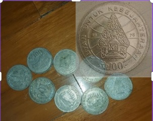 Uang koin 100 rupiah tahun 1978 dibanderol Rp50 juta per keping di sebuah marketplace