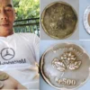 Sukmana warga Kabupaten Garut mempunyai 3 jenis koin kuno, dijual seharga Rp15 juta