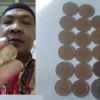 Teguh Priyadi mempunyai belasan koin kuno, Dijual seharga Rp48 juta
