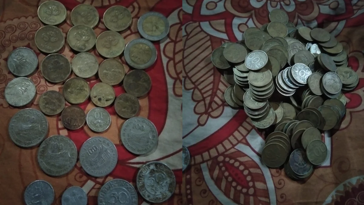 Sejumlah koin kuno milik warga Kabupaten Pati akan dijual