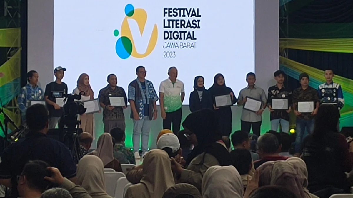 2 Wartawan Radar Garut Raih Penghargaan dalam Lomba Menulis, di Festival Literasi Digital Pemprov Jabar bersama SPS