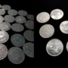 Uang koin kuno milik Rumiyati
