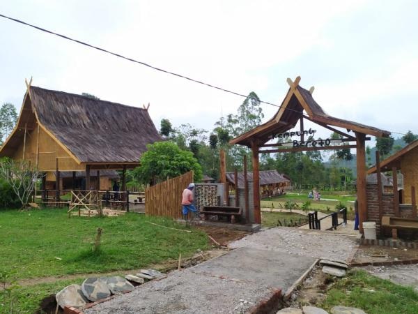 Wisata Garut! Kampung Bareto Berkonsep Budaya Sunda, Cocok Jadi Wishlist Weekend Kamu