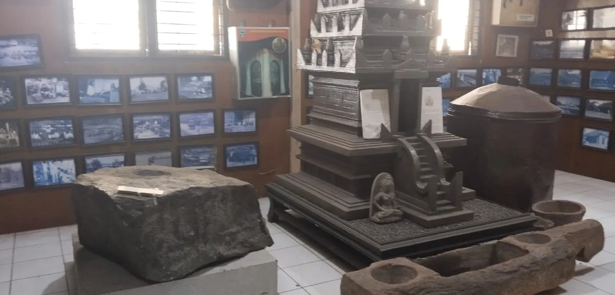 Museum RAA Adiwijaya Garut Terlihat Tak Terurus, Kumuh dan Kotor