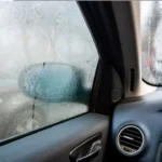 Tips Atasi Kaca Mobil yang Berembun Karena Hujan