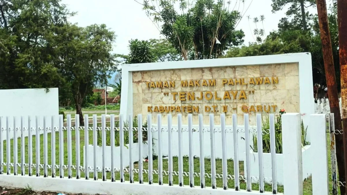 Pagar makam pahlawan Tenjolaya diduga raib karena tangan jahil (maling)