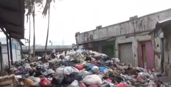 Sampah Kembali Hiasi Pasar Sehat Cileunyi Bandung, Apakah Ada Kendala Tentang Penarikan?