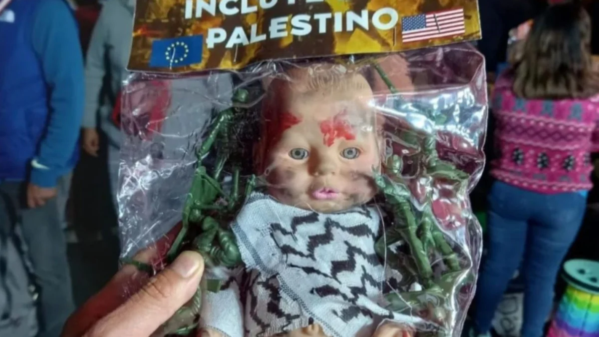 Beredar Boneka Bayi Palestina "Berdarah" yang Viral Ternyata Sindiran Kreatif, Cek Faktanya!