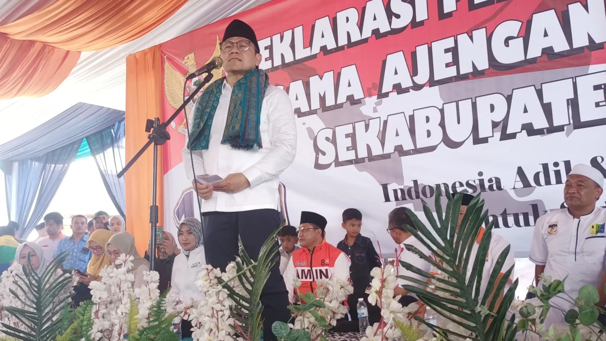 Muhaimin dalam acara Deklarasi Pemenangan AMIN" yang diselenggarakan di Ponpes Darul Muwahidin Kecamatan Garut Kota, Kabupaten Garut Kamis 4 Januari 2024.
