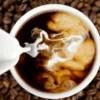 Cara Membuat Kopi Susu Ala-Ala Café, Cek Resepnya Disini!