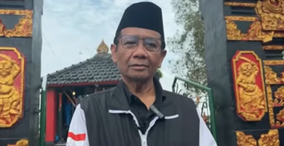 Tanggapan Netizen Mengenai Mahfud MD Secara Resmi Mengundurkan Diri Dari Kabinet Indonesia Maju