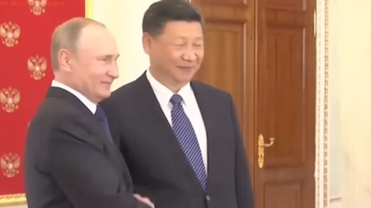 China Memutuskan untuk Memotong Hubungan Ekonomi dengan Rusia dalam Krisis Ukraina